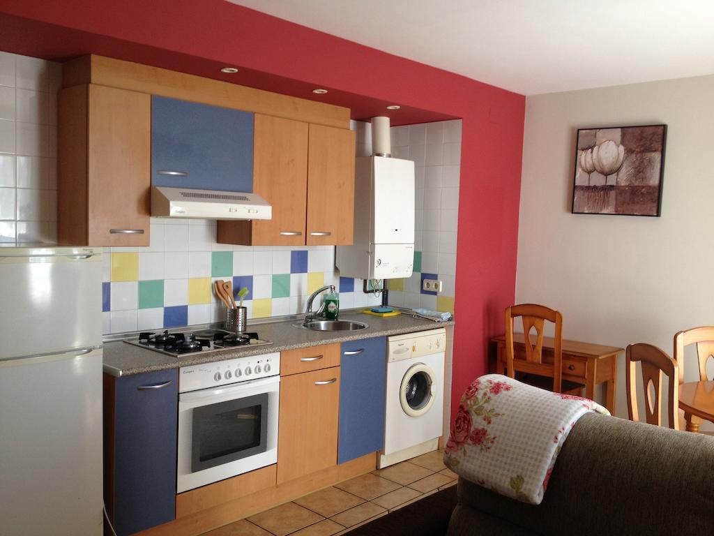 Apartamentos Residencial Fornocal Alquézar Habitación foto